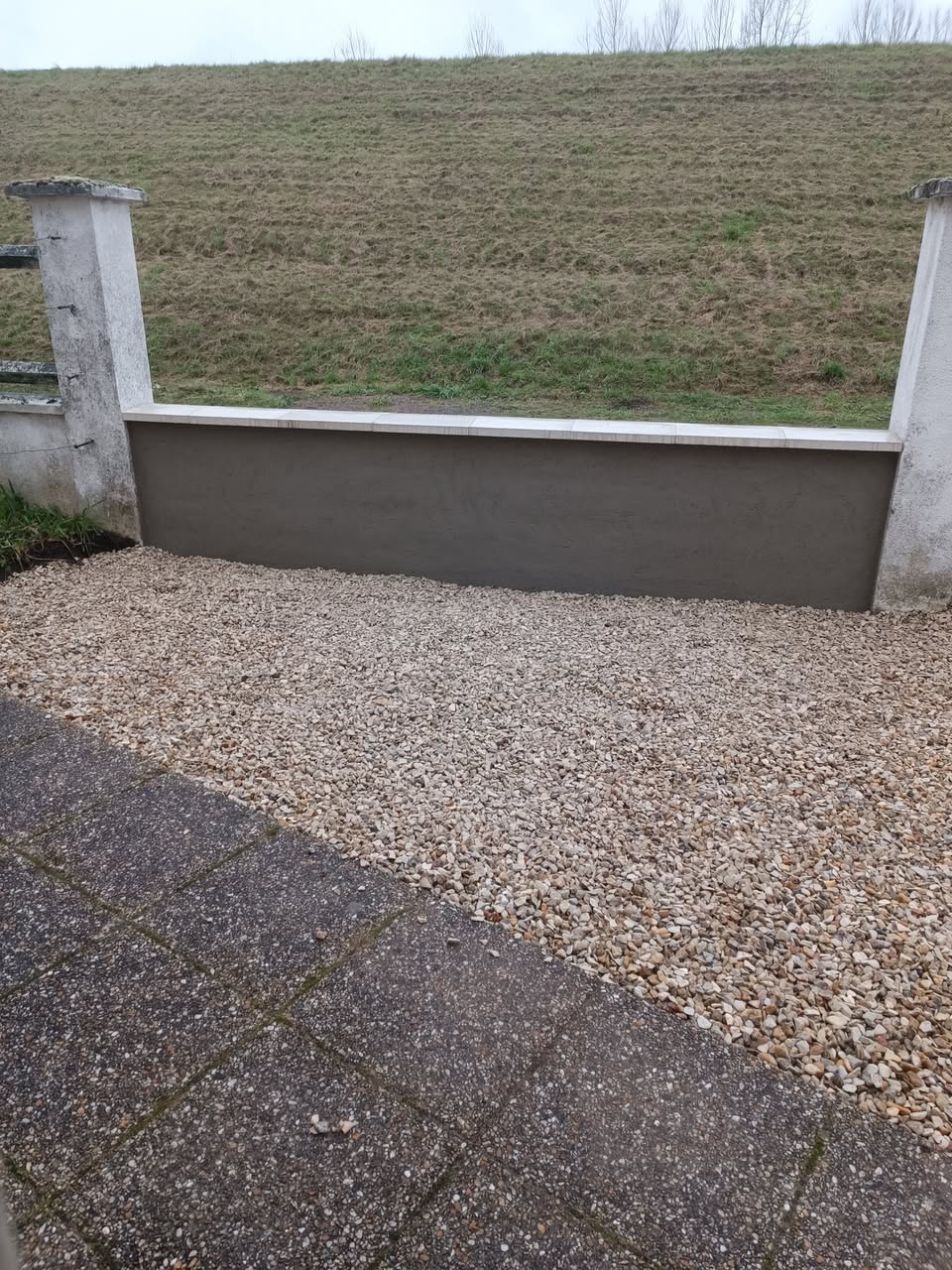 Muret et aménagement extérieur