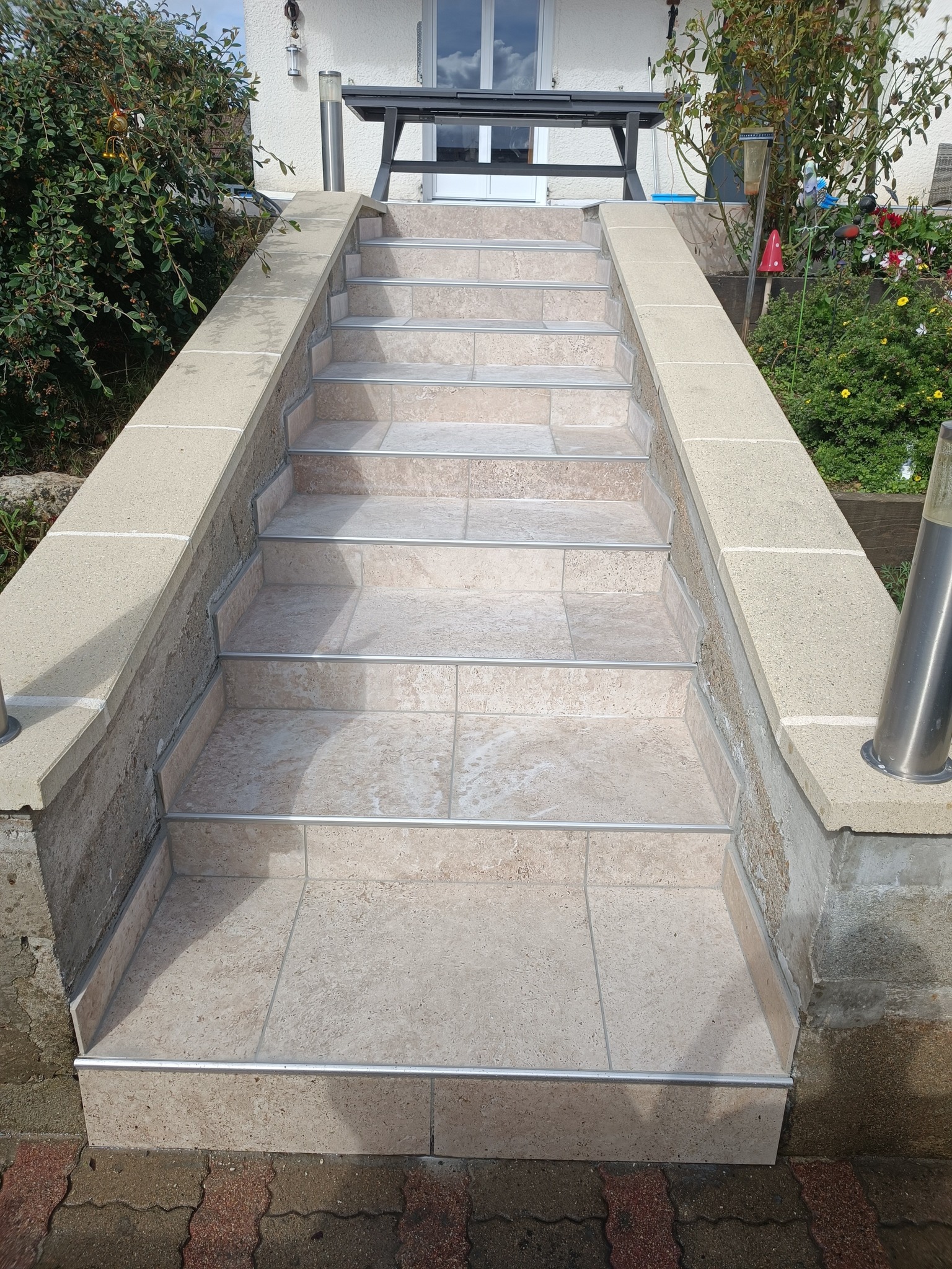 Escalier carrelé - Réalisation Davrénov+